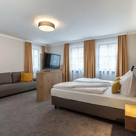 Hotel & Restaurant Ritter Joerg 3*