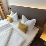 & Restaurant Ritter Joerg 4* سومرهاوزن