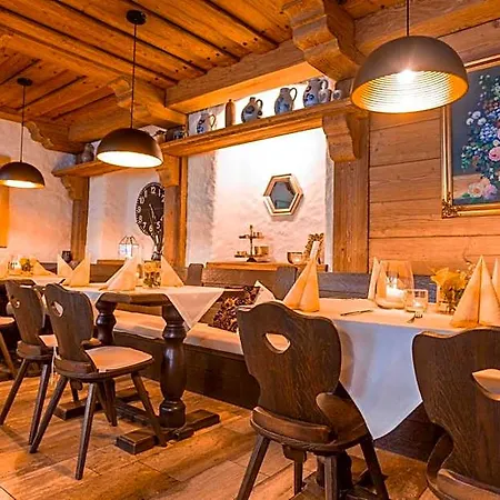 & Restaurant Ritter Joerg Hotel Sommerhausen