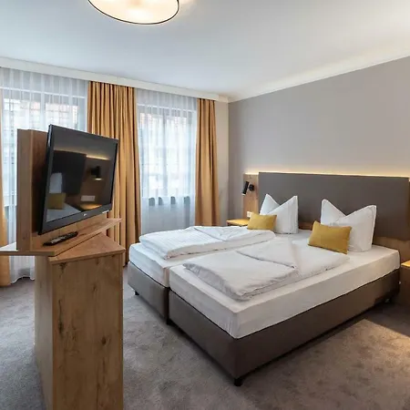 & Restaurant Ritter Joerg 4*