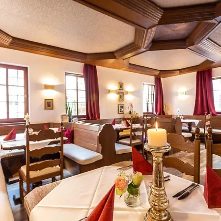 & Restaurant Ritter Joerg Sommerhausen