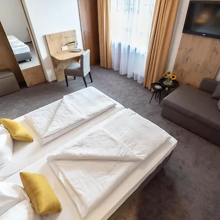 & Restaurant Ritter Joerg